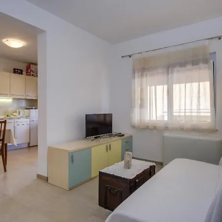 Apartments Josipa Mali Losinj Exterior photo