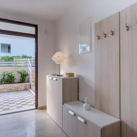 Apartments Josipa Mali Losinj Exterior photo