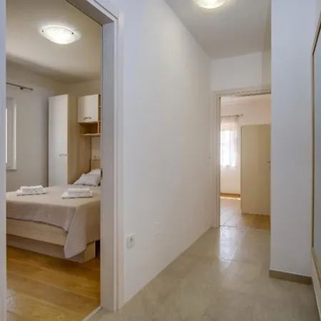 Apartments Josipa Mali Losinj Exterior photo